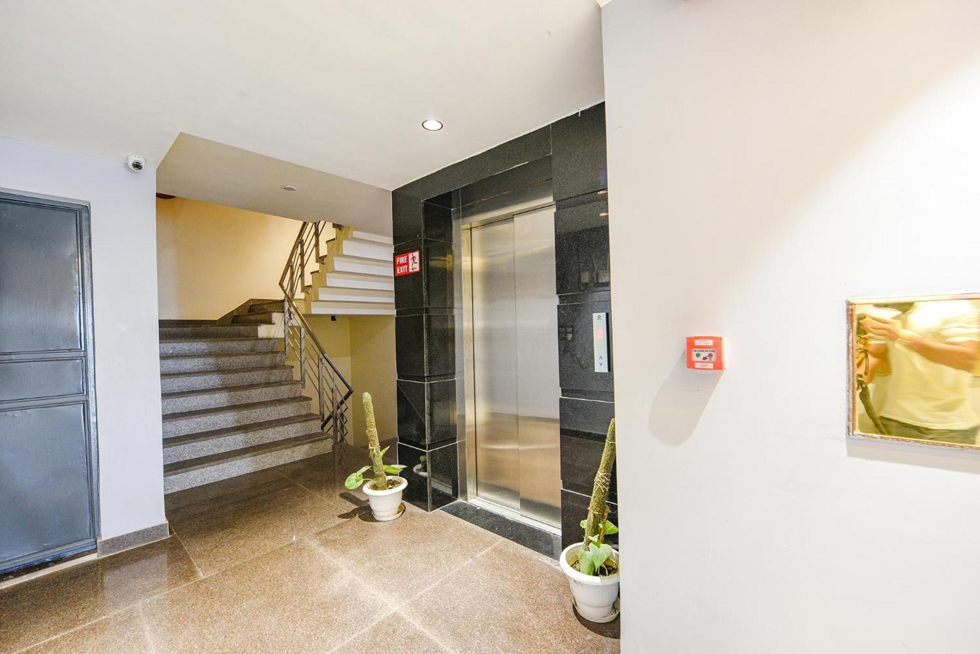 Fabhotel Prime Apple Tree Residency New Delhi Extérieur photo